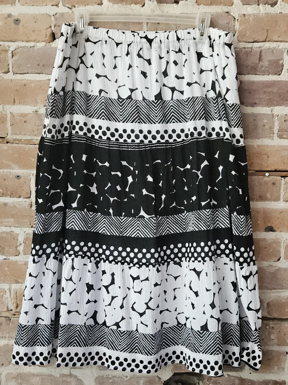 Black & White Cotton, Tiered Midi Skirt   Size Large
